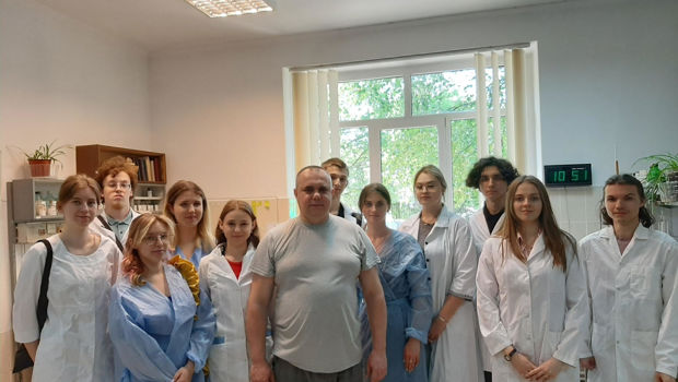 Екскурсія студентів-біотехнологів до Чернівецької філії ДП «Івано-Франківський науково-виробничий центр стандартизації, метрології та сертифікації»